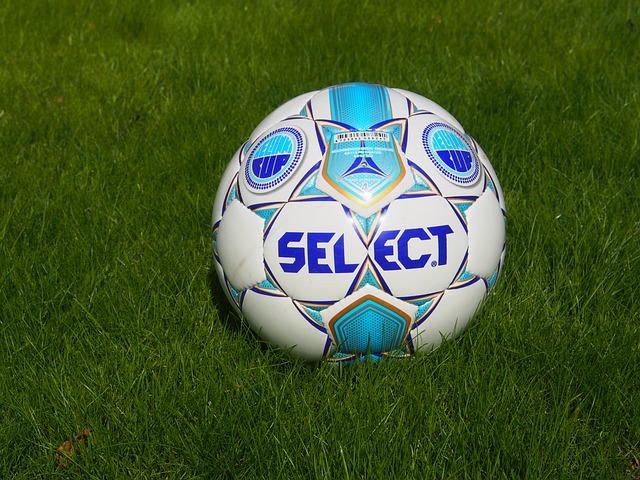 尤其是他在 尤其是他在