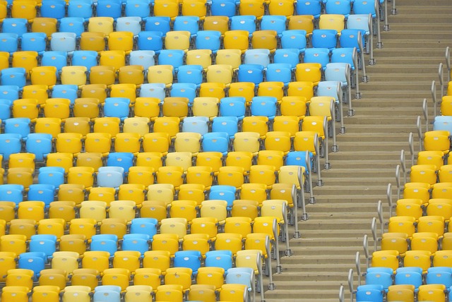 比赛中承担 比赛中承担